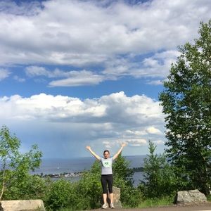 Meet your Posher, Stephanie